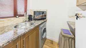 Photo 18- click for photo gallery